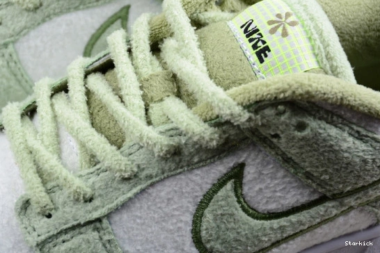Pack SE Dunk Low DQ7579-300 Honeydew Nike Fleece 0816